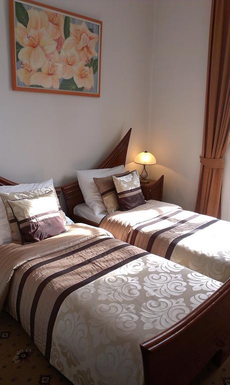 Hotel Bristol Tarnów Cameră foto