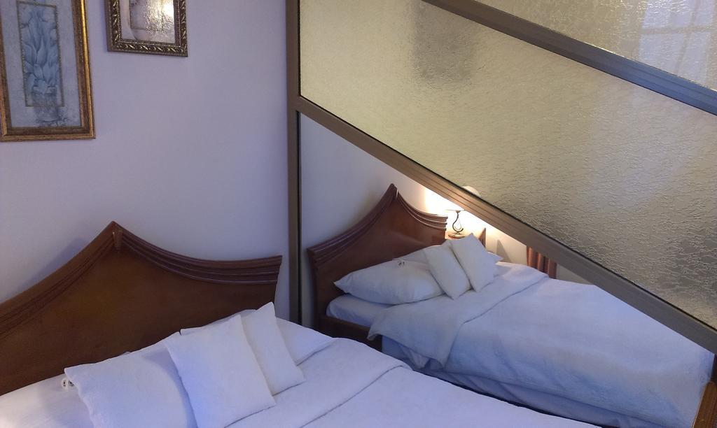 Hotel Bristol Tarnów Cameră foto